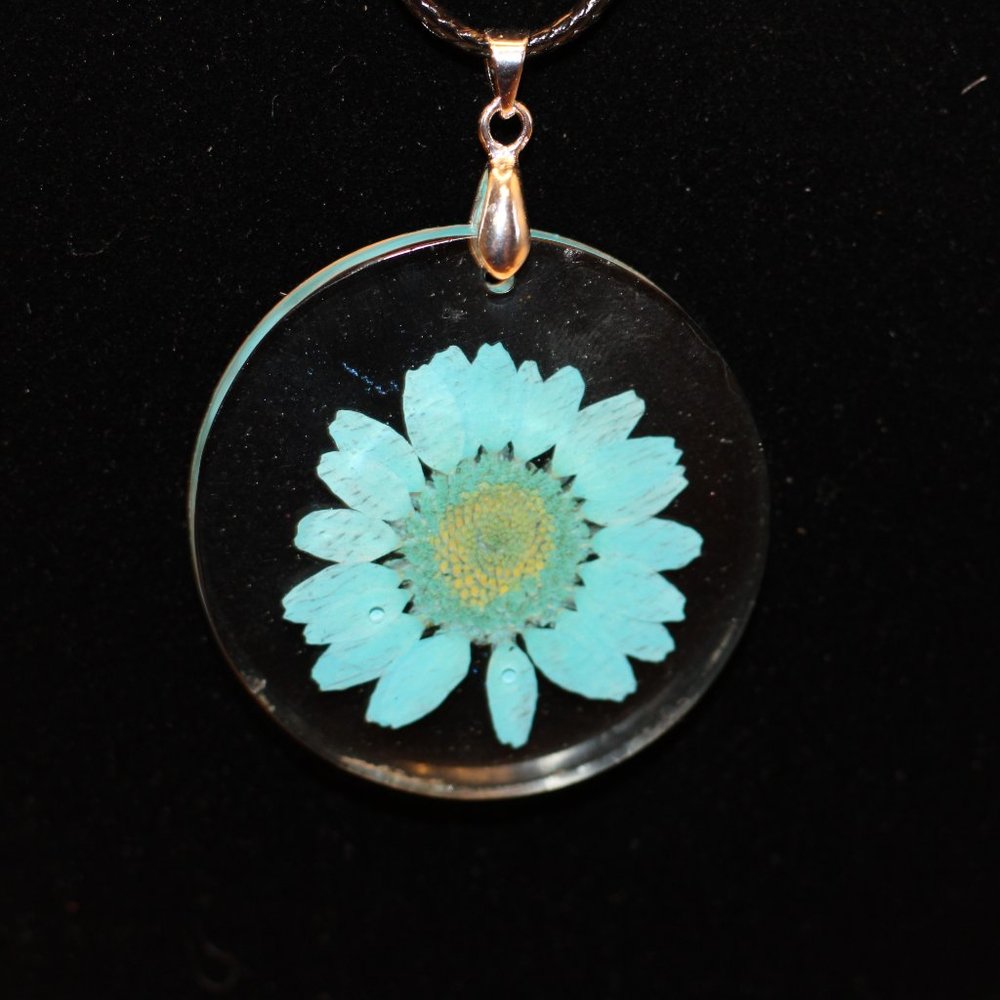 Flower necklace